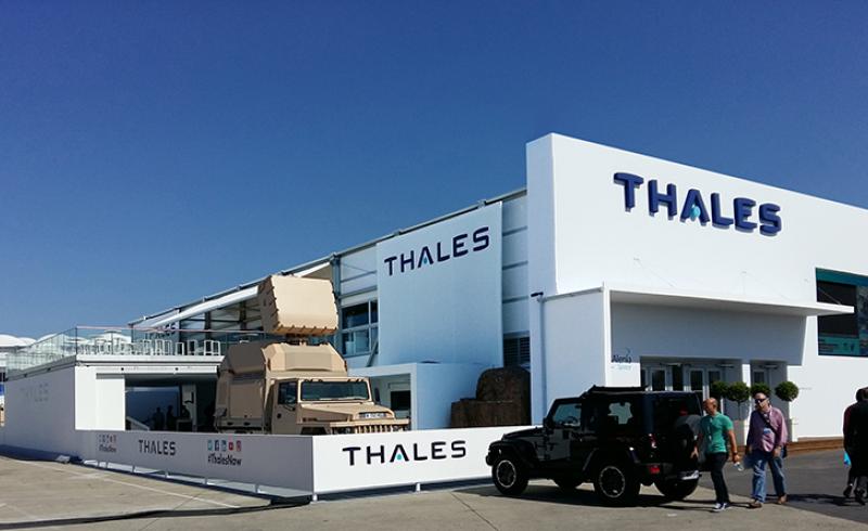 Vue extérieur du showroom Thales au SIAE